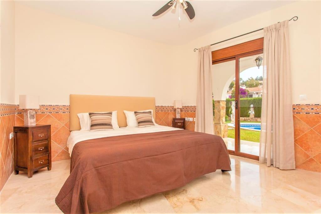 Summer Offers! Fabulous Luxury Villa Near The Beach Sleeps 8 Benalmádena Exterior foto