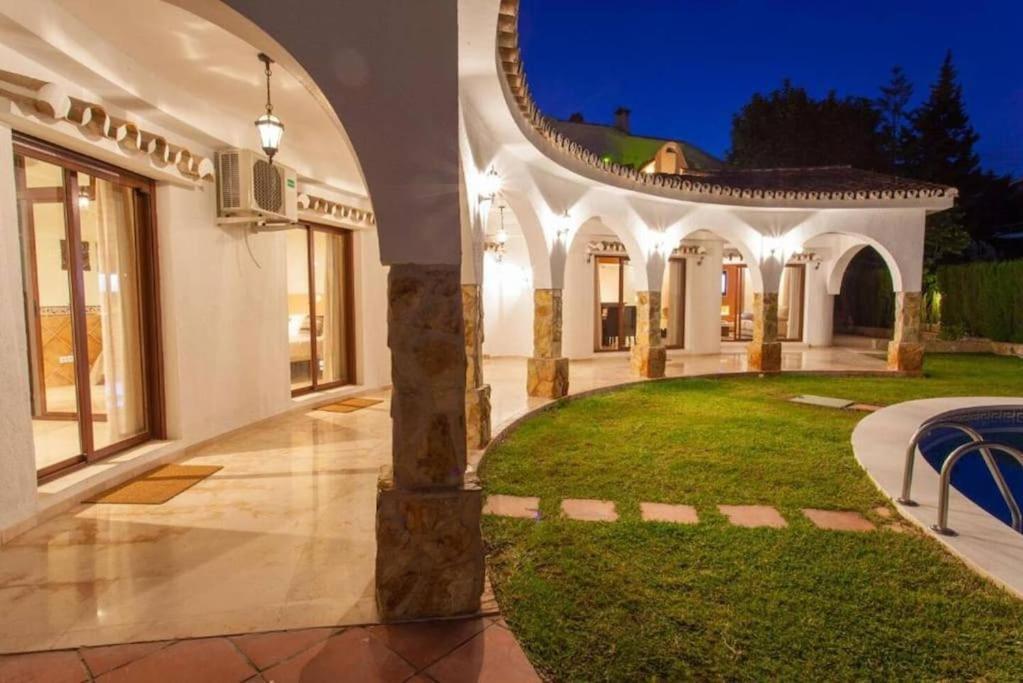 Summer Offers! Fabulous Luxury Villa Near The Beach Sleeps 8 Benalmádena Exterior foto